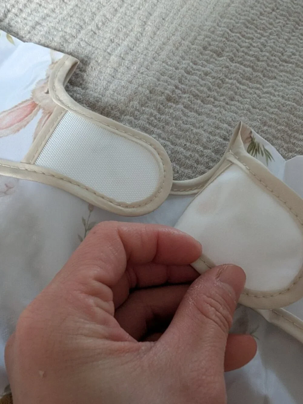 New long-sleeve baby bib / smock bib, bunny pattern